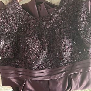 Oleg Cassini knee length dress. Purple size 20W only worn once.